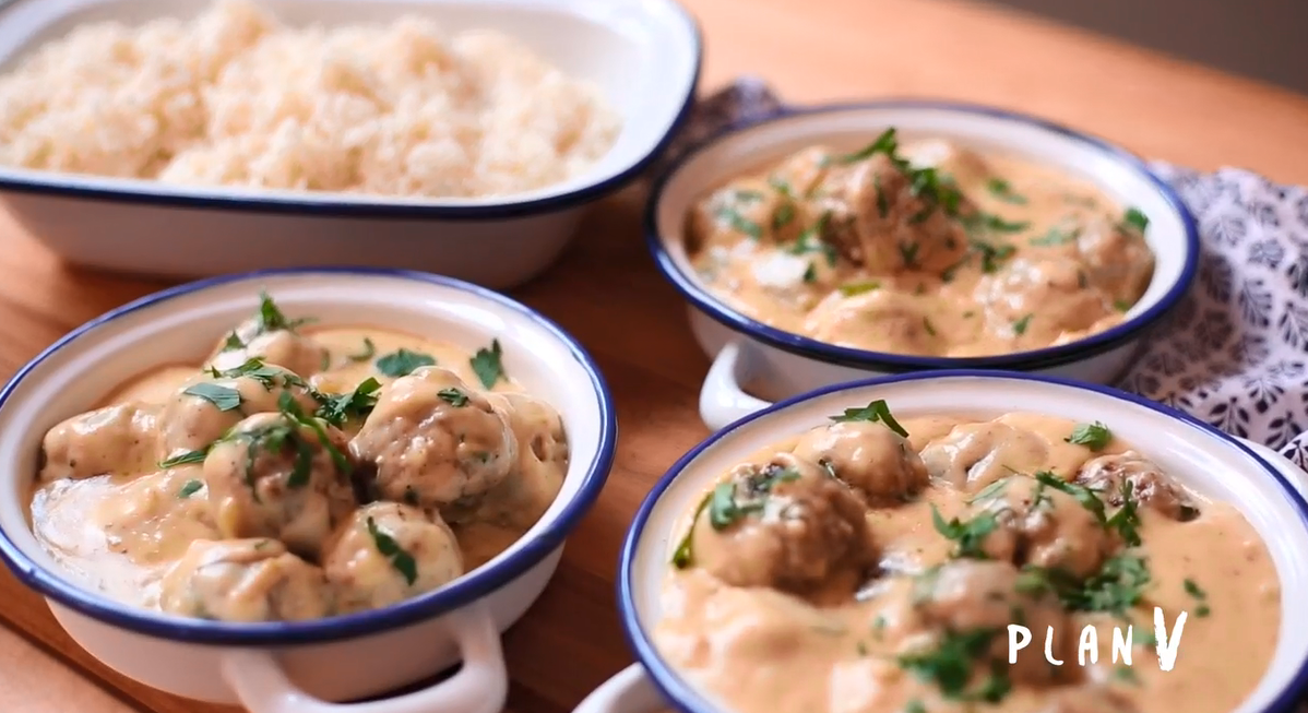 Albóndigas de carne con salsa cremosa