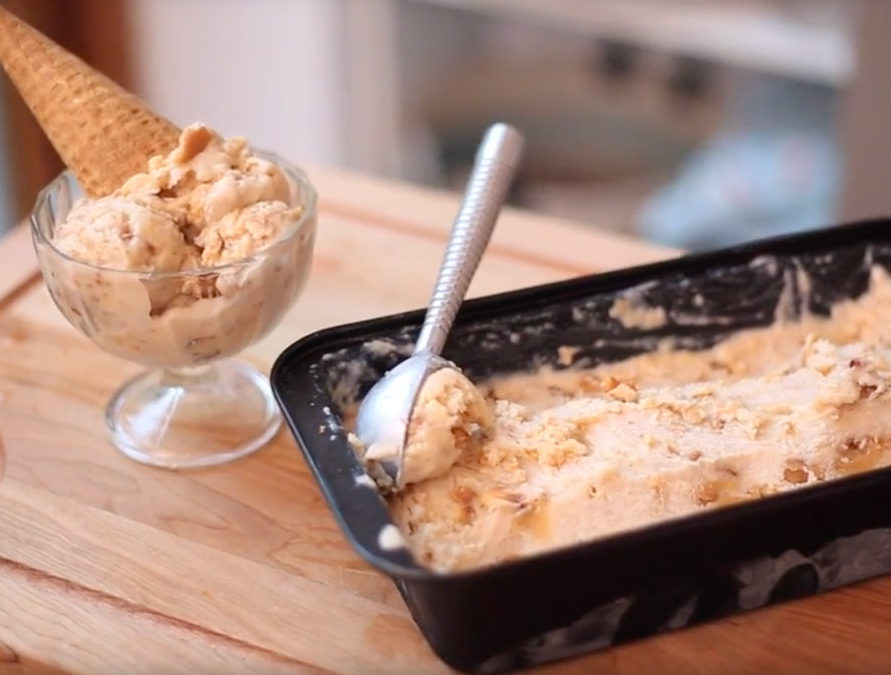 Helado de plátano, maní y manjar